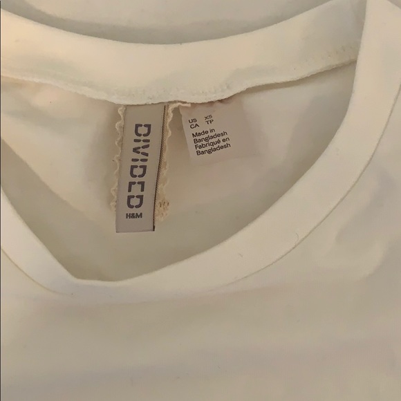 Botanical tee - Picture 3 of 3